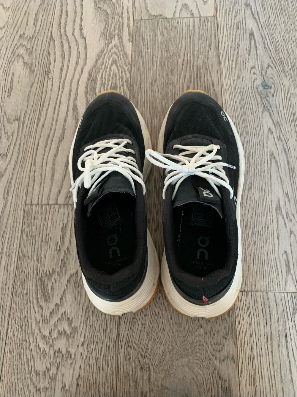 On running Black & White Women's Sneakers
